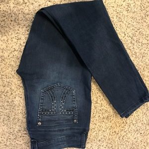 Seven7 Jeans